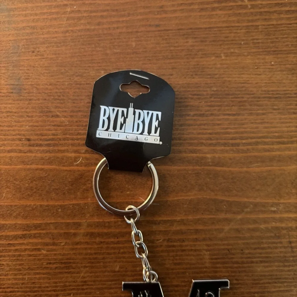 Chicago keychain - M- NEW‎ WITH TAGS